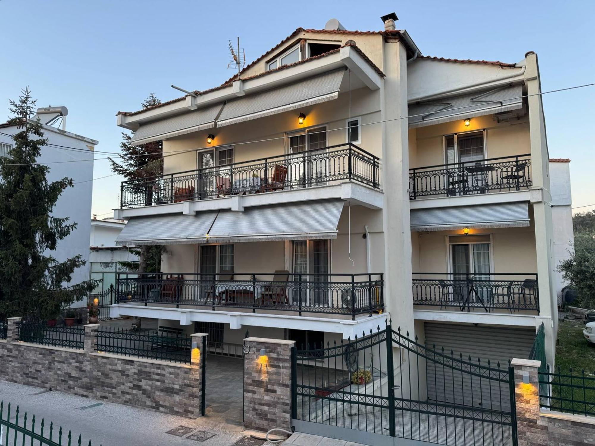 Studios Drakontis Limenas  Luaran gambar